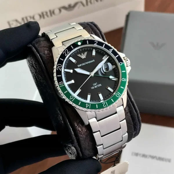 Montre Emporio Armani World Explorer Argenté — FAVORI Maroc