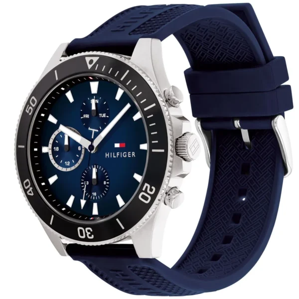 Montre Tommy Hilfiger Bleu — FAVORI Maroc
