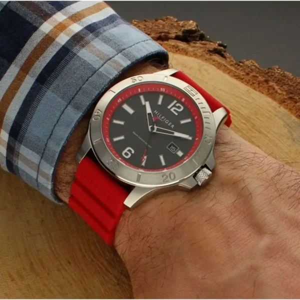 Montre Tommy Hilfiger Noir — FAVORI Maroc