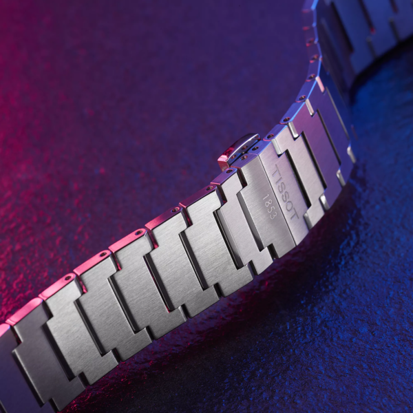 Montre Tissot Tissot PRX 40mmRéférence:T137.410.11.031.00Collection:Classique ContemporaineDiamètre du boîtier:40 mmBoîtier:Acier inoxydable 316LMouvement:QuartzGlace:Saphir inrayableBracelet:Interchangeable avec système d’ouverture facilePoids:130 gGarantie:2 ans de garantiePays de fabrication:Suisse Tissot PRX 40.5mm T137.907.97.201.00 Tissot PRX 40mm T137.410.11.041.00 Tissot PRX Automatic Chronograph 42mm — FAVORI Maroc