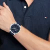 Montre Tommy Hilfiger Bleu — FAVORI Maroc